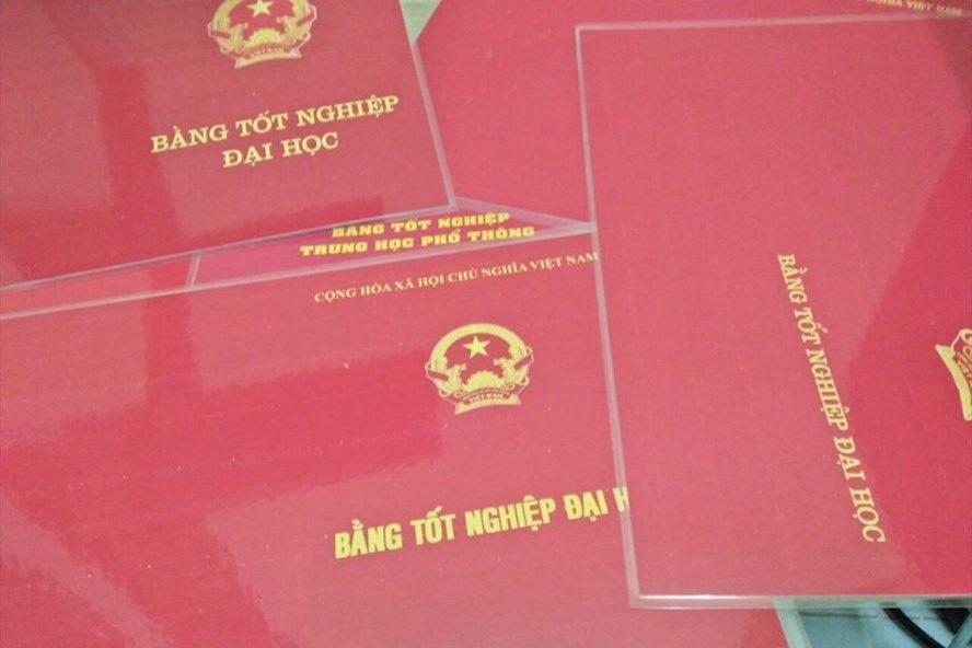 Dịch Vụ Làm Bằng Đại Học Giả TPHCM Và Toàn Quốc Giá Rẻ Nhất