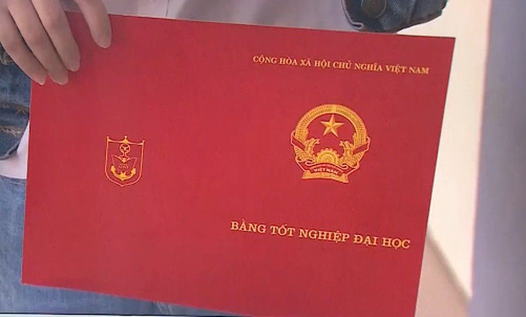 Làm Bằng Đại Học Tại TPHCM Chất Lượng Giống Thật 100%