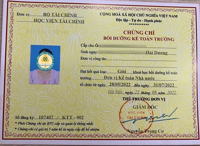 Làm Chứng Chỉ Giả Lấy Ngay Tại Làm Bằng Giả Giá Rẻ Có Gì?