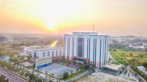 Lý do nên chọn làm bằng đại học HUTECH
